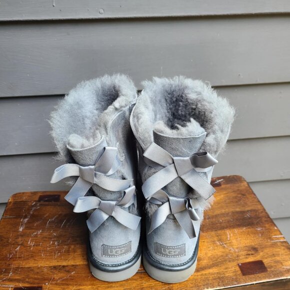 UGG Bailey Bow II Waterproof Gray Suede Shearling Boot size 9 - Picture 7 of 11